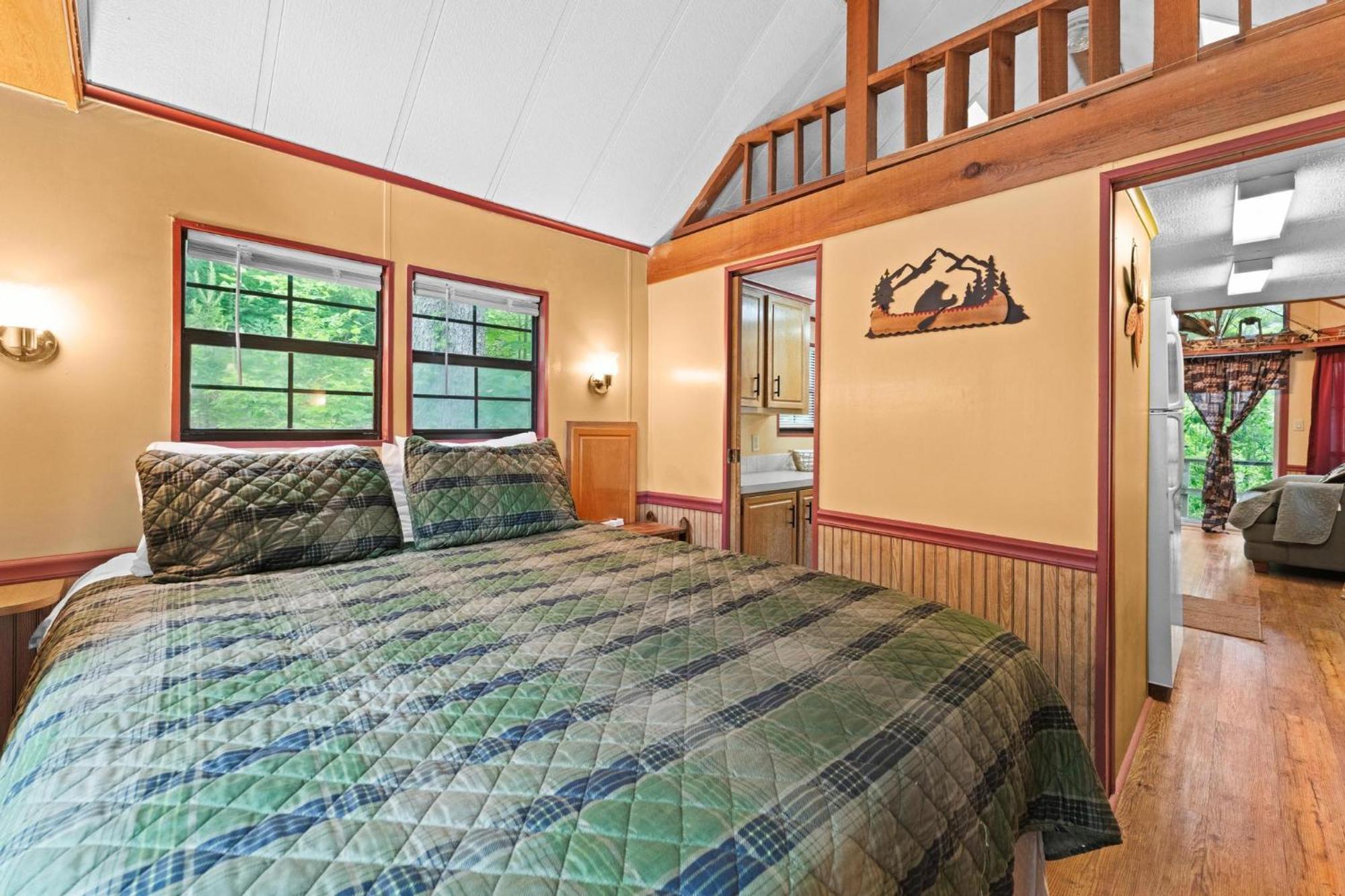 Cascades Inn Tiger Luaran gambar